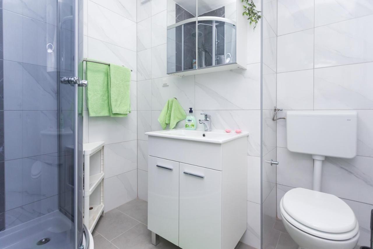 Apartman Lariva Osijek Exterior foto